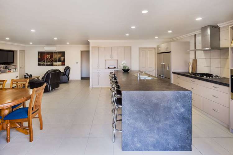 64 Moonlight Drive Rototuna North_7