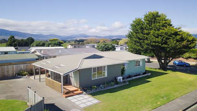 2 Robert Mckeen Street Otaki Beach_2