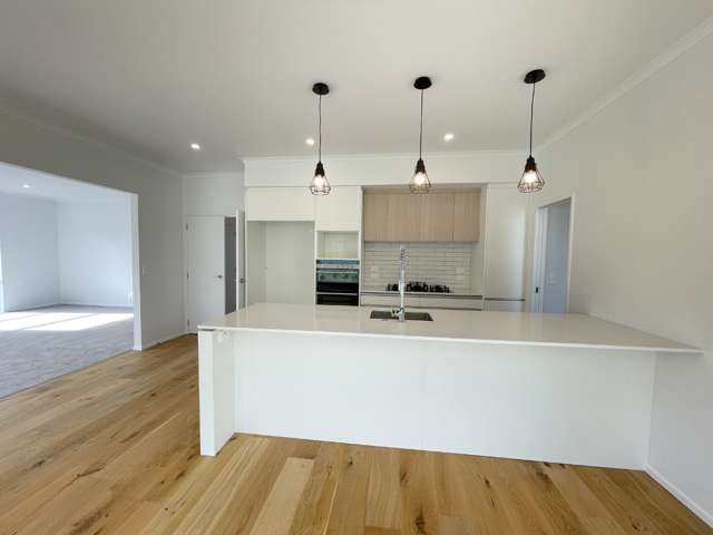 24 Onekura Street Red Beach_2