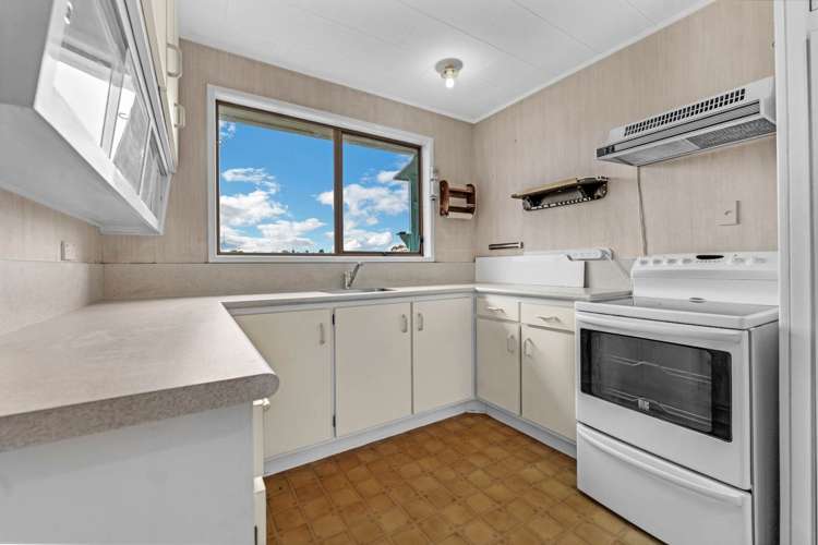 32 Cockayne Crescent Sunnynook_8