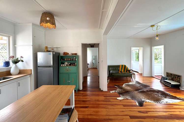 1059 Pouewe Street Kawhia_3