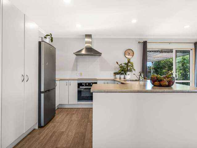 36 Mandalay Place Waiuku_2