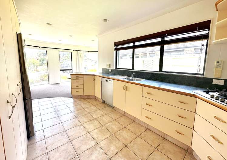 9 Santorini Key Papamoa_17