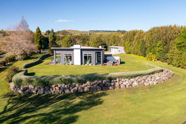 LIFESTYLE LIVING WITH SPECTACULAR SEA VIEWS