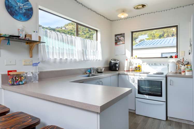 312f Waikawa Road Waikawa_9