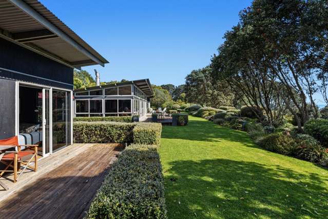 8 Thompson Road Waiotahe_1