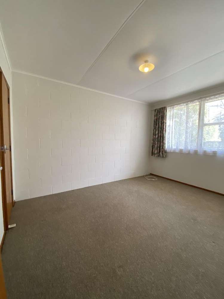 4/173 Kimbolton Road Feilding_6