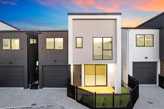 Premium 4-Bedroom Homes with Stunning Views