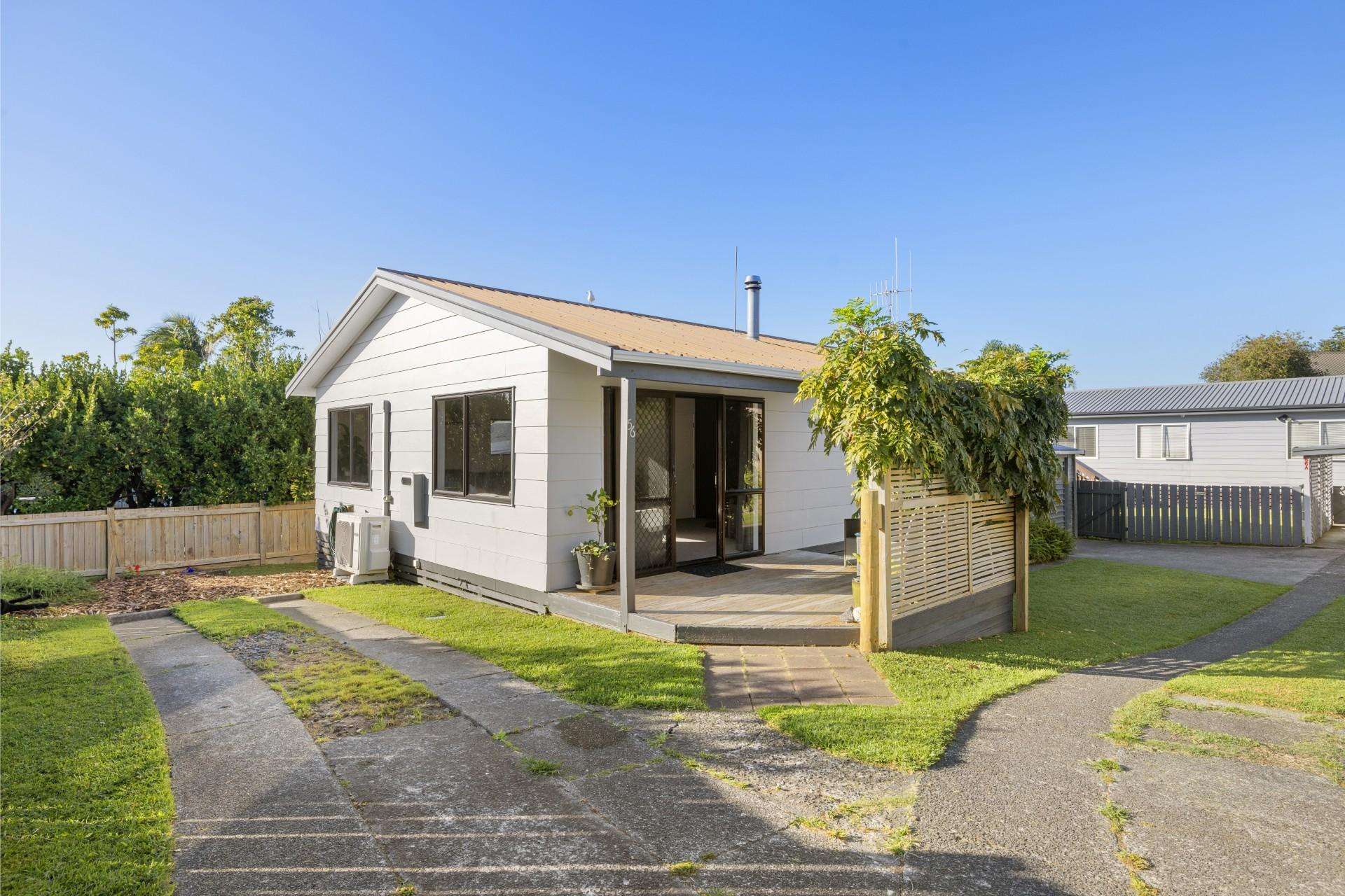 56 Heron Avenue East Matua_0
