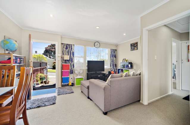 2/50 Blockhouse Bay Road Avondale_1