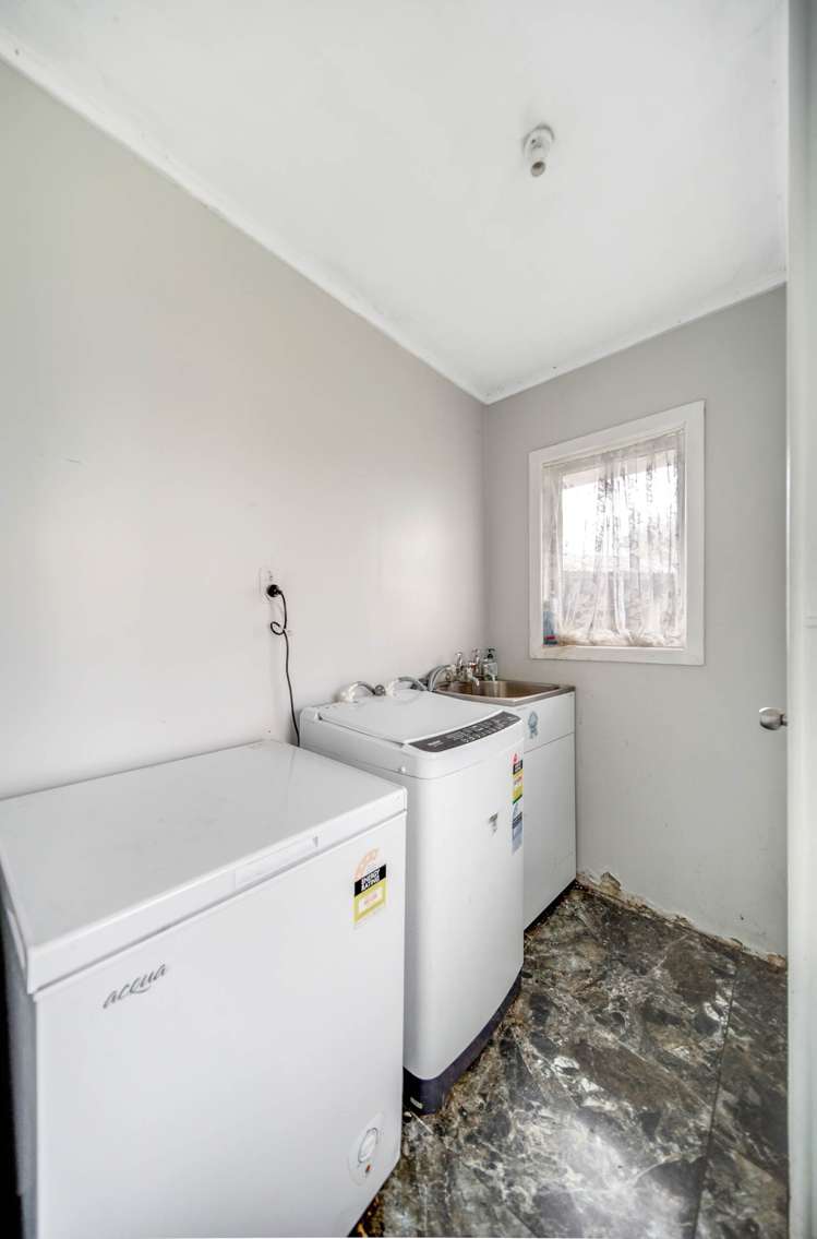 5 Nairn Place Otara_13