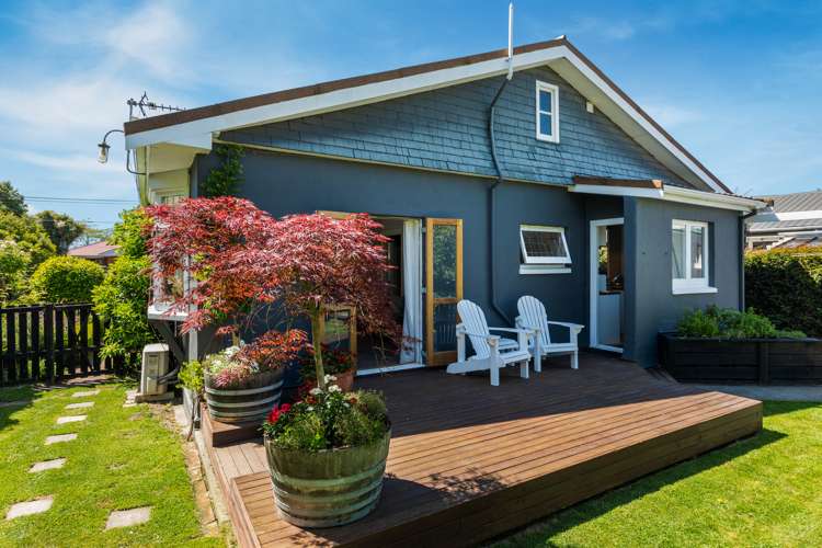 2 Earl Street Hillsborough_14