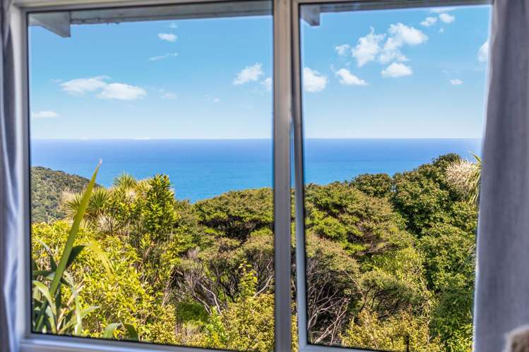 13 Te Ahuahu Road Piha_8