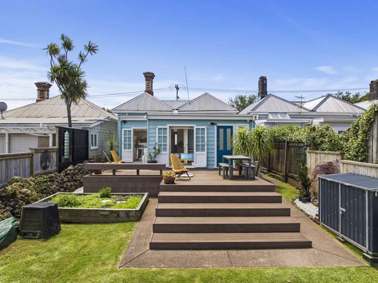 98 Valley Road Mount Eden_1