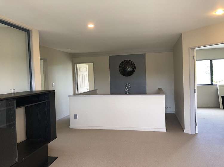 11 Ian Marwick Place Birkenhead North Shore City Houses for Rent