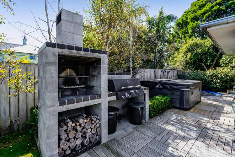 77 Brooklands Road Brooklands_26