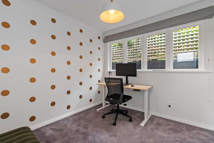 11 Cavendish Square Strathmore Park_12