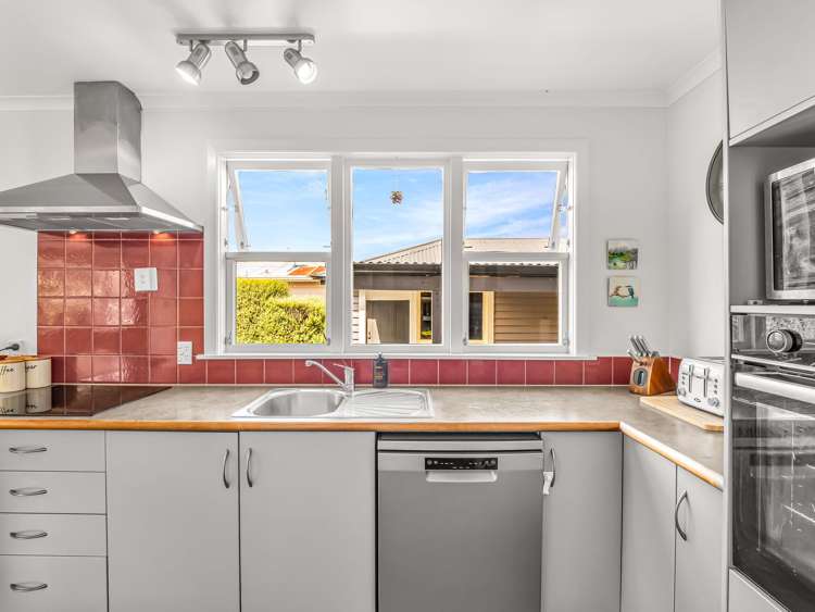 25A Monrad Street Highbury_16