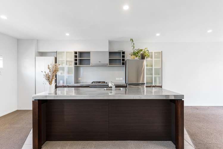 47/21 Hunters Park Drive Three Kings_3