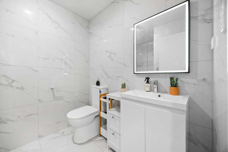 5/9 Flanshaw Road Te Atatu South_17