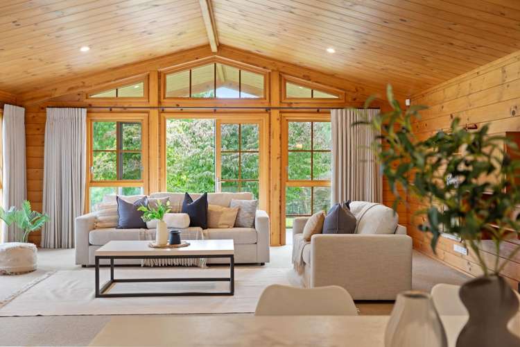 29 Horsley Grove Pyes Pa_11