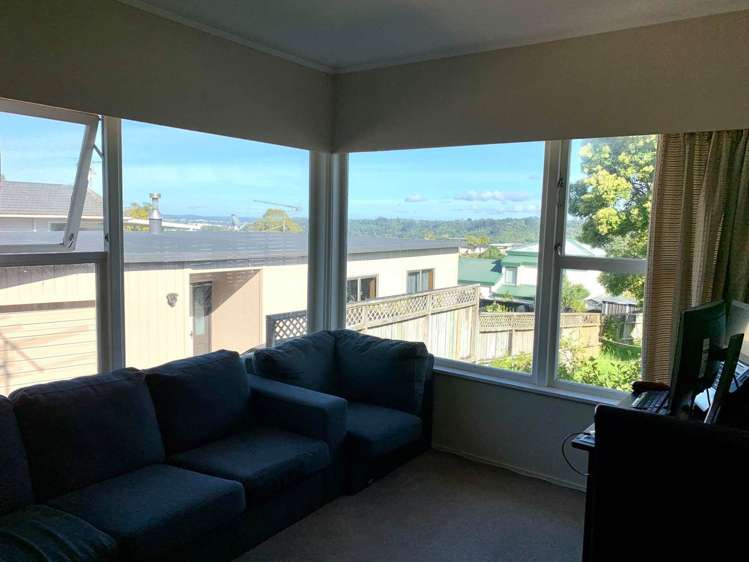 2/5 Valley View Road Glenfield_5