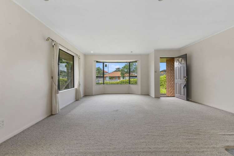 10 Frank Bunce Grove Flat Bush_5