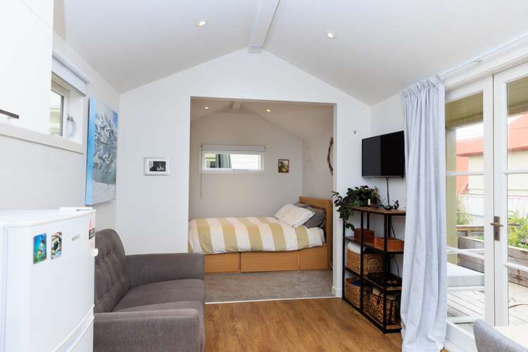 11 Campbell Street Karori_39