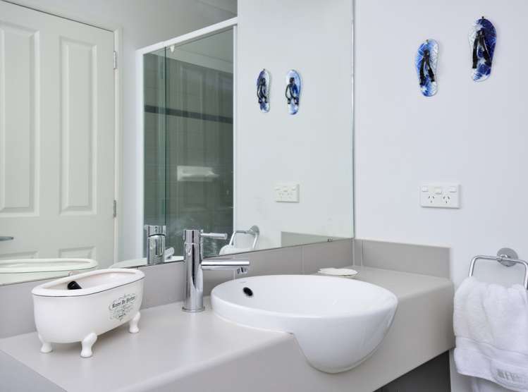 99 Alec Craig Way Gulf Harbour_13