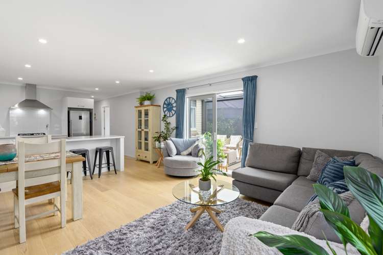 28 Probert Crescent Chartwell_5