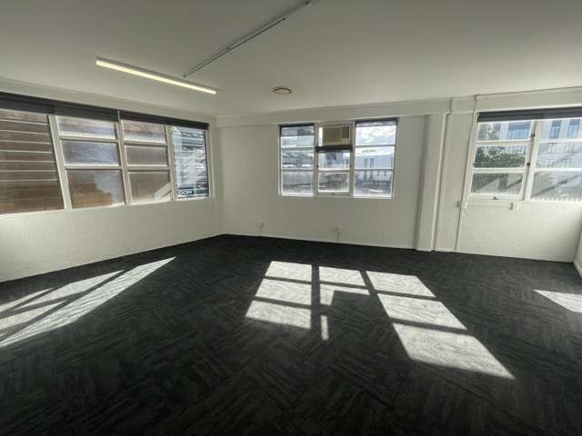 53 Davis Crescent Newmarket_3