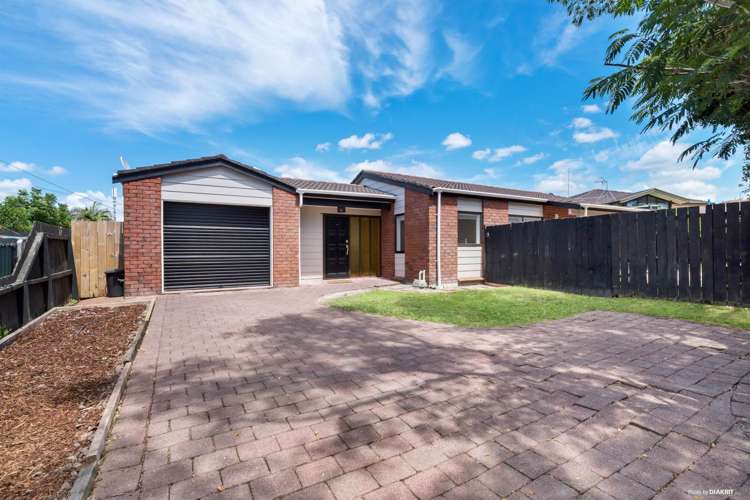 2/14 Roberts Road Te Atatu South_10