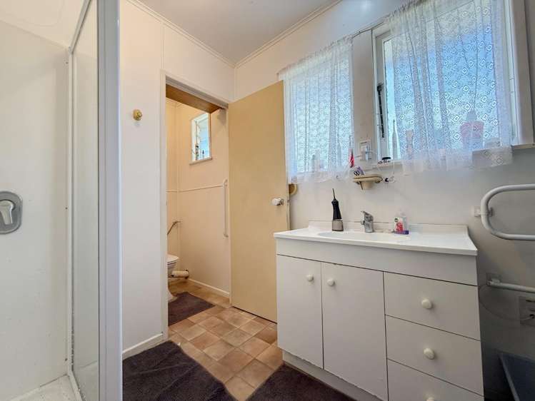 27 Glendene Avenue 1669_4