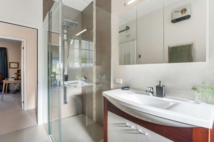 5 Lancewood Place Otamatea_24