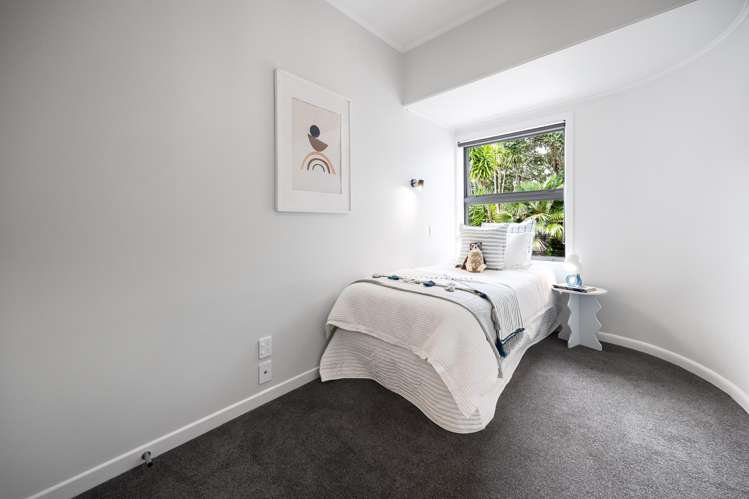 35 Rock Isle Road Torbay_33