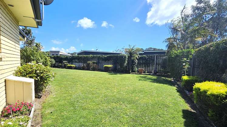 106 Benjamin Place Matarangi_25
