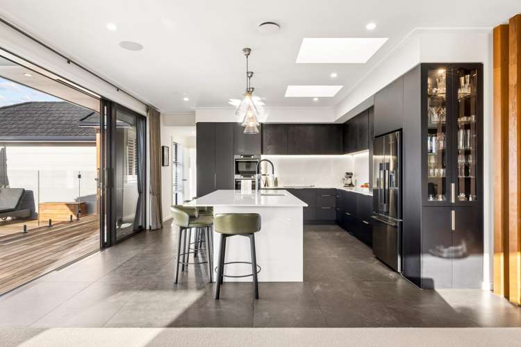 328 Upper Queen Street Pukekohe_17