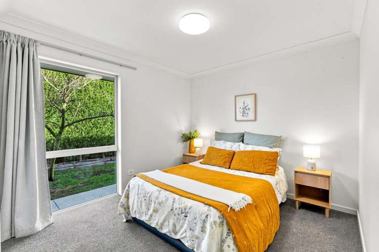 11 Glastonbury Drive Burwood_20