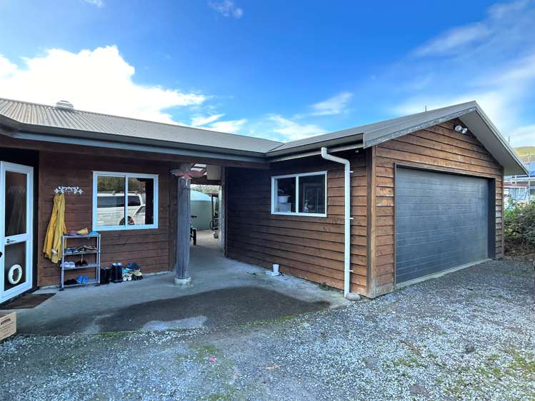 46 Park Avenue Takaka_12