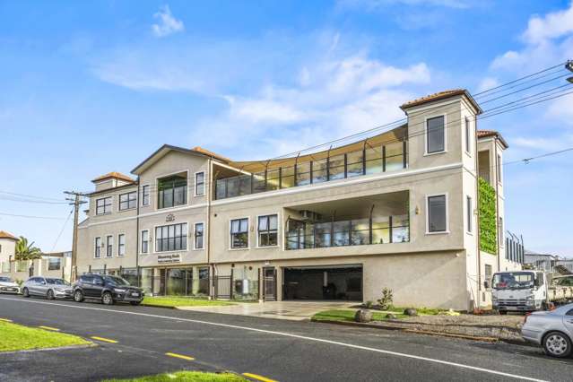 3145 Great North Road New Lynn_4