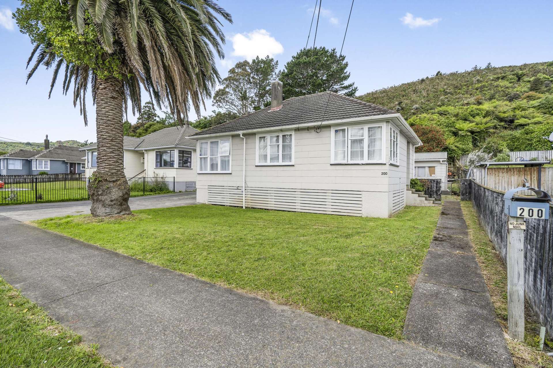 200 Waddington Drive Naenae_0