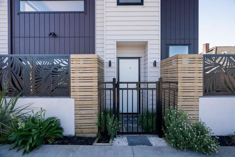 3153 Great North Road_1