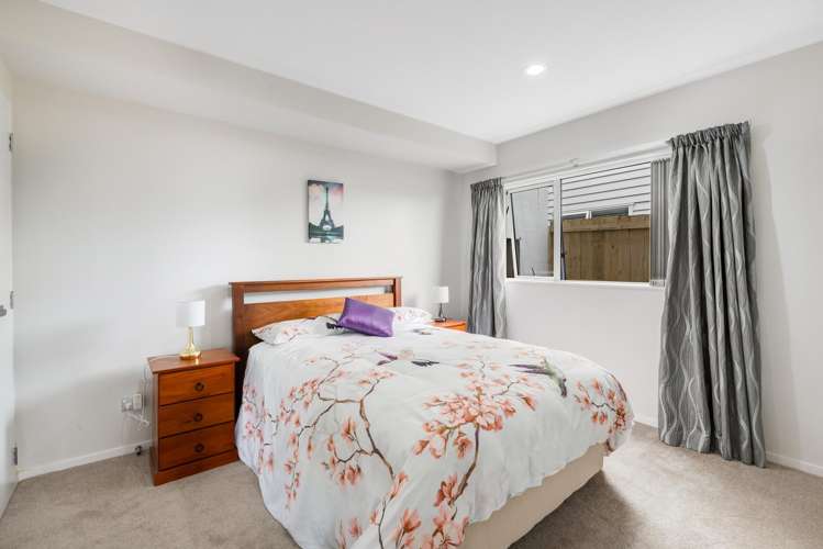 294 Alec Craig Way Gulf Harbour_11