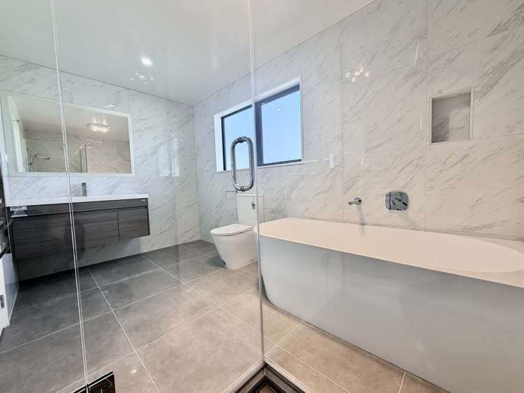 7 Pihipihi Way Crofton Downs_9