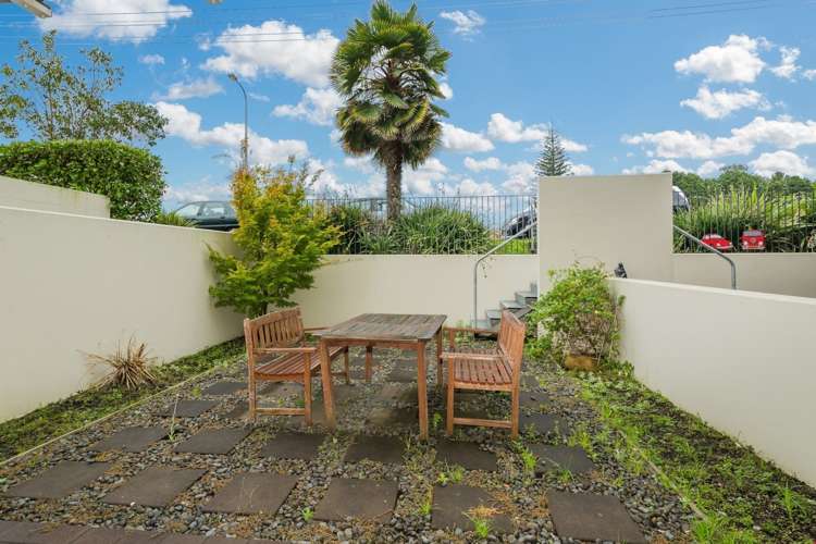 B1/71 Spencer Road Oteha_15