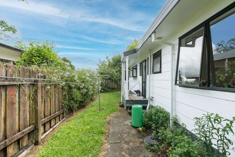 15a May Street Hamilton East_11