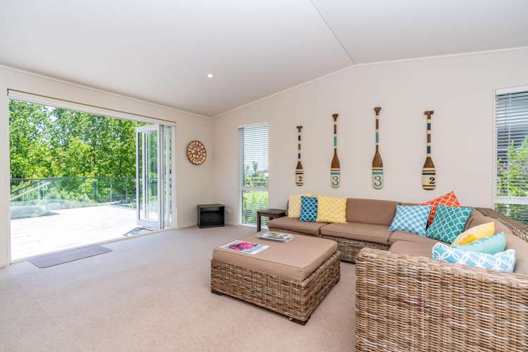 20 Taranga Road Langs Beach_10