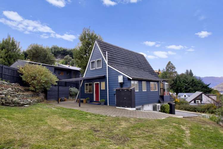 26 Williams Street Fernhill/Sunshine Bay_15