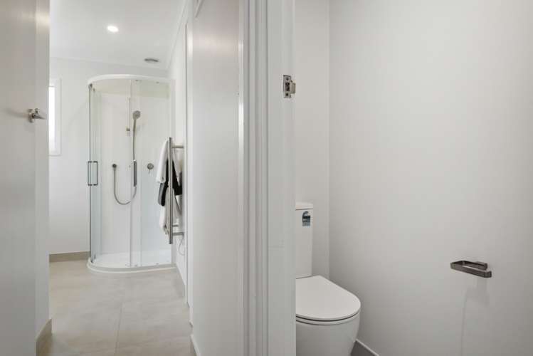 2/76 Francis Street Hauraki_10