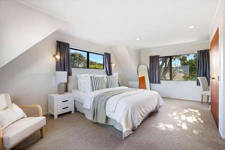 48 Lakeside Drive Orewa_16